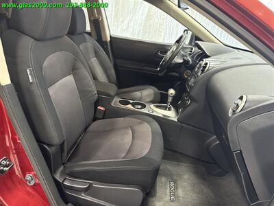 2012 Nissan Rogue SV   - Photo 4 - Bethany, CT 06524