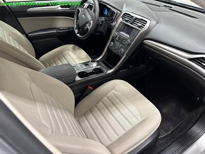 2017 Ford Fusion Hybrid S   - Photo 5 - Bethany, CT 06524