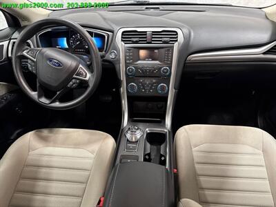 2017 Ford Fusion Hybrid S   - Photo 6 - Bethany, CT 06524