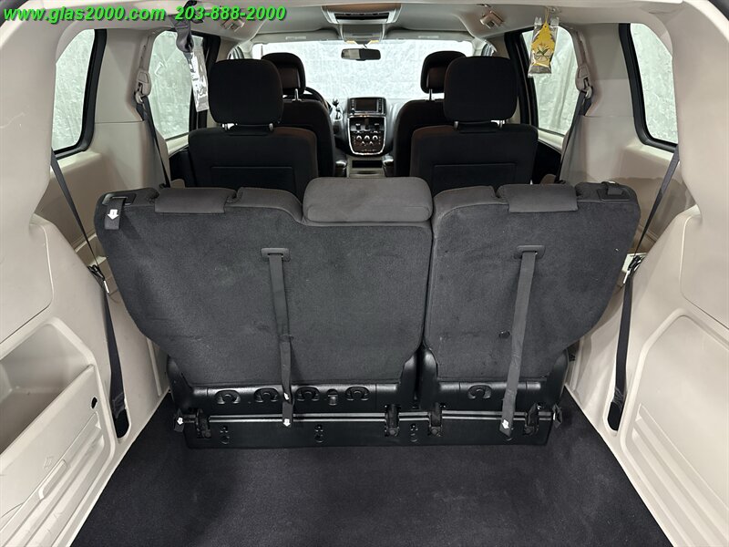 2017 Dodge Grand Caravan SE - Photo 15 - Bethany, CT 06524
