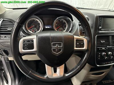 2017 Dodge Grand Caravan SE - Photo 4 - Bethany, CT 06524