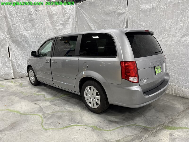2017 Dodge Grand Caravan SE - Photo 7 - Bethany, CT 06524