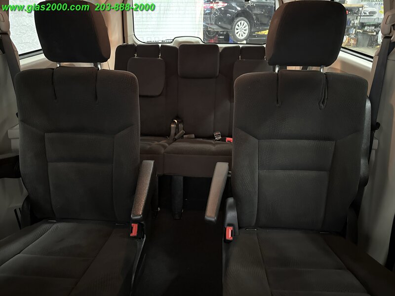 2017 Dodge Grand Caravan SE - Photo 24 - Bethany, CT 06524