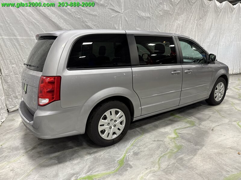 2017 Dodge Grand Caravan SE - Photo 8 - Bethany, CT 06524