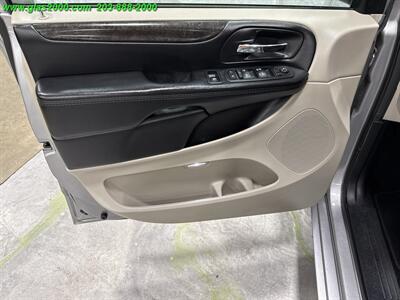 2017 Dodge Grand Caravan SE - Photo 25 - Bethany, CT 06524