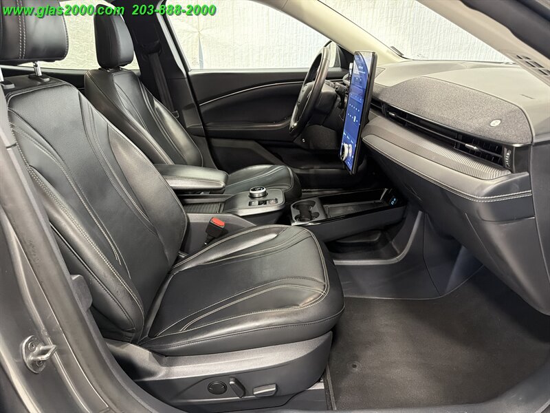 2023 Ford Mustang Mach-E Premium - Photo 21 - Bethany, CT 06524
