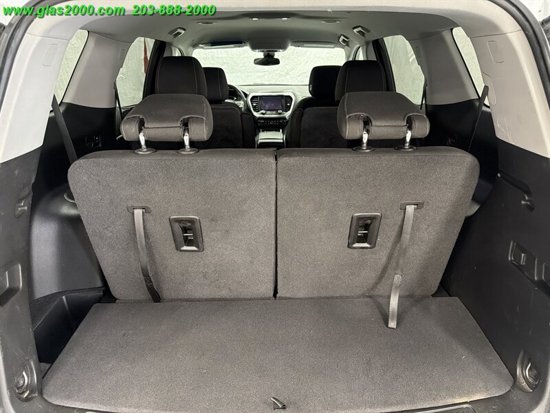 2021 GMC Acadia SLE - Photo 15 - Bethany, CT 06524