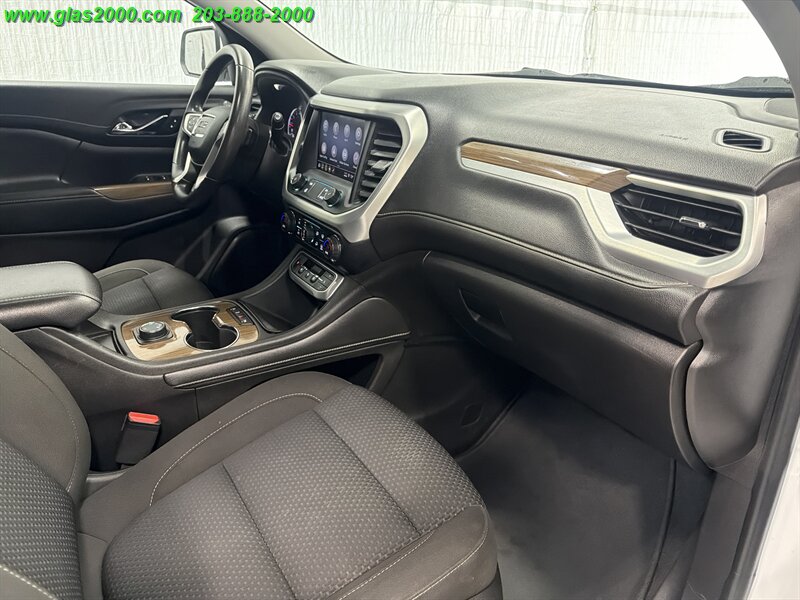 2021 GMC Acadia SLE - Photo 5 - Bethany, CT 06524