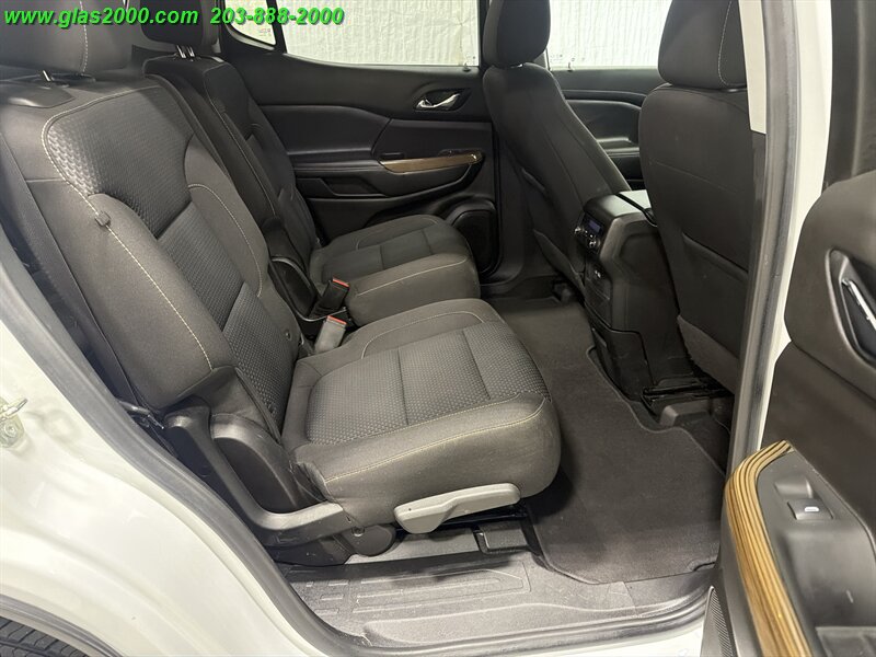 2021 GMC Acadia SLE - Photo 10 - Bethany, CT 06524