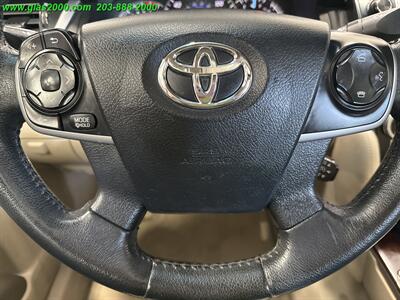 2012 Toyota Camry SE V6   - Photo 26 - Bethany, CT 06524