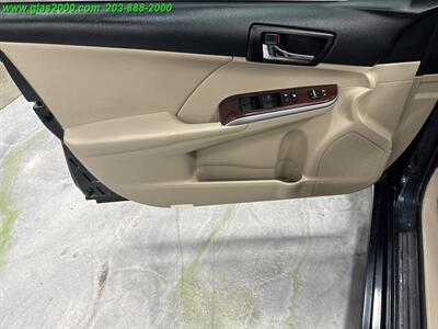 2012 Toyota Camry SE V6   - Photo 21 - Bethany, CT 06524