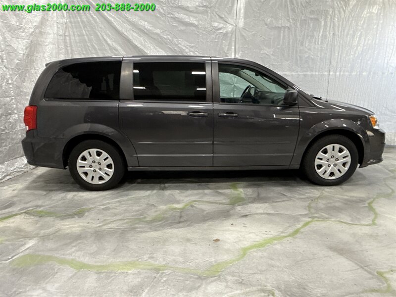 2017 Dodge Grand Caravan SE - Photo 14 - Bethany, CT 06524