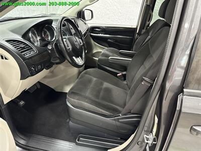 2017 Dodge Grand Caravan SE - Photo 3 - Bethany, CT 06524