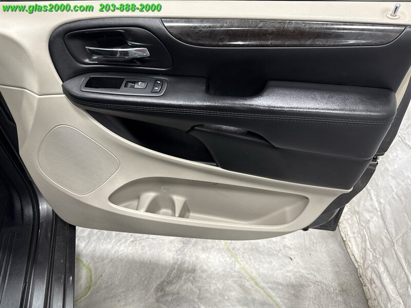 2017 Dodge Grand Caravan SE - Photo 26 - Bethany, CT 06524