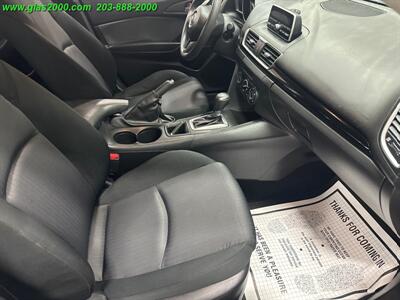 2015 Mazda MAZDA3 i SV   - Photo 22 - Bethany, CT 06524