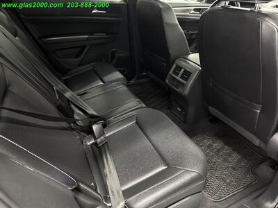 2020 Volkswagen Atlas Cross Sport V6 SE 4Motion   - Photo 10 - Bethany, CT 06524