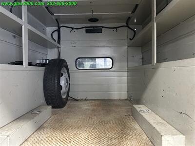 2011 Ford F-450 XL DRW - Photo 15 - Bethany, CT 06524