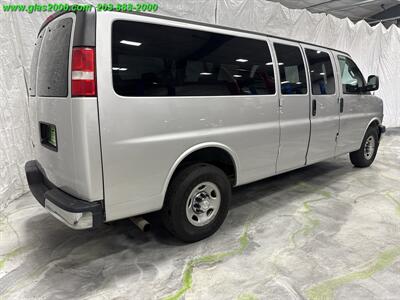 2017 Chevrolet Express LT Passenger   - Photo 8 - Bethany, CT 06524