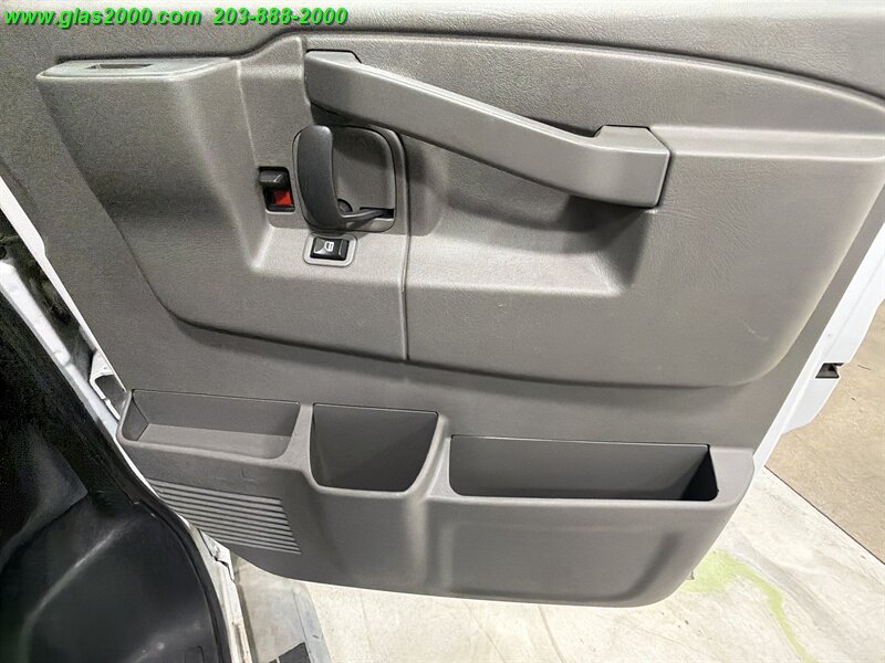 2019 Chevrolet Express 2500 - Photo 22 - Bethany, CT 06524