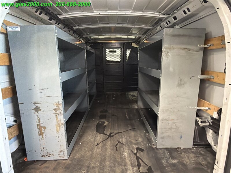 2019 Chevrolet Express 2500 - Photo 10 - Bethany, CT 06524