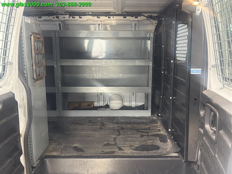 2019 Chevrolet Express 2500 - Photo 9 - Bethany, CT 06524