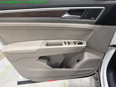 2018 Volkswagen Atlas V6 SEL Premium 4Motion   - Photo 25 - Bethany, CT 06524