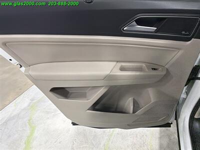 2018 Volkswagen Atlas V6 SEL Premium 4Motion   - Photo 29 - Bethany, CT 06524