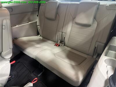 2018 Volkswagen Atlas V6 SEL Premium 4Motion   - Photo 17 - Bethany, CT 06524