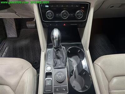 2018 Volkswagen Atlas V6 SEL Premium 4Motion   - Photo 28 - Bethany, CT 06524