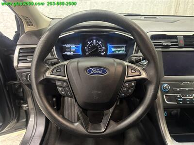 2020 Ford Fusion Hybrid SE   - Photo 4 - Bethany, CT 06524