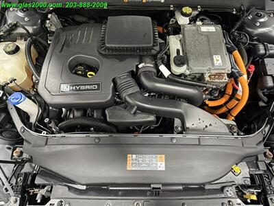 2020 Ford Fusion Hybrid SE   - Photo 12 - Bethany, CT 06524