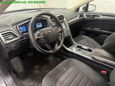 2020 Ford Fusion Hybrid SE   - Photo 3 - Bethany, CT 06524