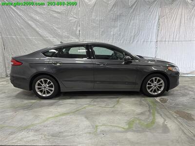 2020 Ford Fusion Hybrid SE   - Photo 14 - Bethany, CT 06524