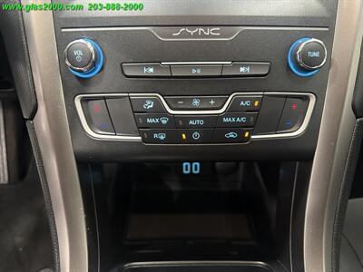 2020 Ford Fusion Hybrid SE   - Photo 31 - Bethany, CT 06524