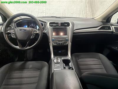 2020 Ford Fusion Hybrid SE   - Photo 6 - Bethany, CT 06524