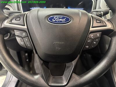 2020 Ford Fusion Hybrid SE   - Photo 17 - Bethany, CT 06524