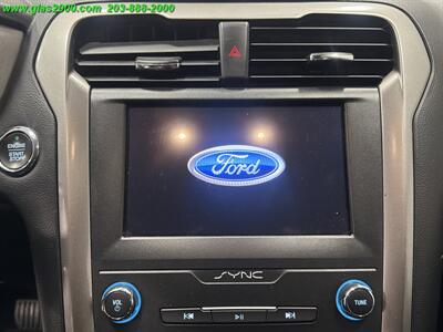 2020 Ford Fusion Hybrid SE   - Photo 27 - Bethany, CT 06524