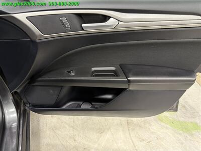 2020 Ford Fusion Hybrid SE   - Photo 29 - Bethany, CT 06524