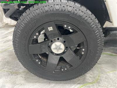 2016 Jeep Wrangler Unlimited Freedom Edition   - Photo 16 - Bethany, CT 06524