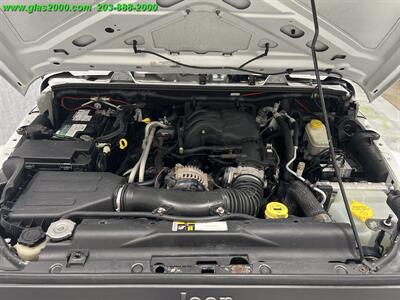 2016 Jeep Wrangler Unlimited Freedom Edition   - Photo 12 - Bethany, CT 06524