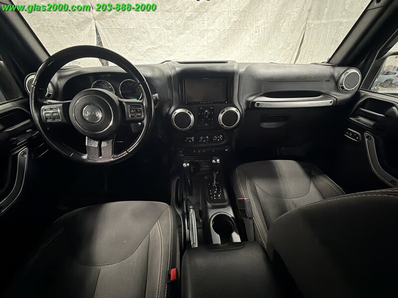 2018 Jeep Wrangler JK Unlimited Sahara - Photo 6 - Bethany, CT 06524