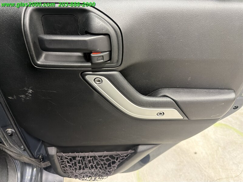 2018 Jeep Wrangler JK Unlimited Sahara - Photo 29 - Bethany, CT 06524