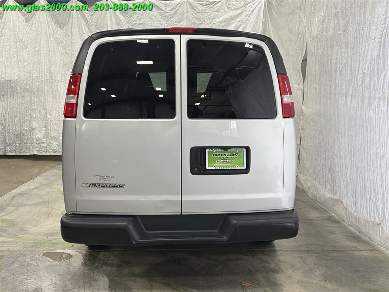 2020 Chevrolet Express LS 2500 - Photo 20 - Bethany, CT 06524
