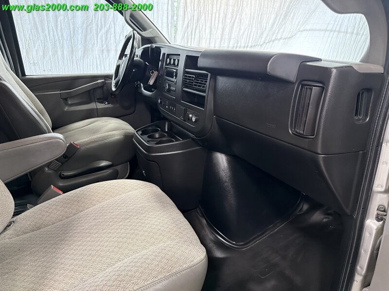 2020 Chevrolet Express LS 2500 - Photo 5 - Bethany, CT 06524