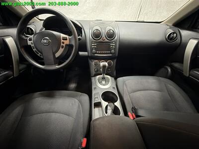 2015 Nissan Rogue S   - Photo 6 - Bethany, CT 06524