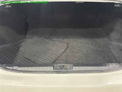 2017 Subaru Legacy 2.5i - Photo 15 - Bethany, CT 06524