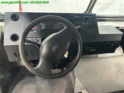 2014 Ford E-Series Van   - Photo 4 - Bethany, CT 06524