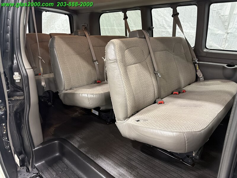 2019 Chevrolet Express LS Passenger - Photo 9 - Bethany, CT 06524