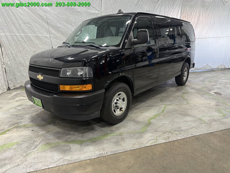 2019 Chevrolet Express LS Passenger   - Photo 1 - Bethany, CT 06524