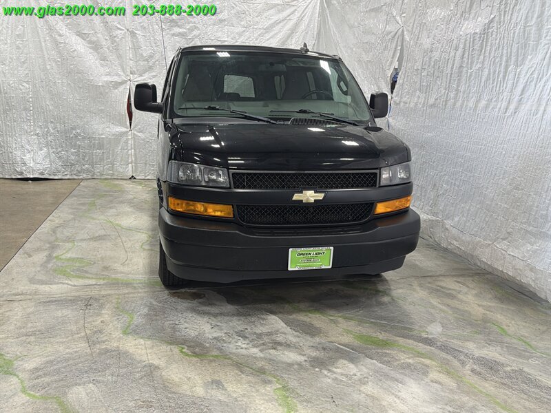 2019 Chevrolet Express LS Passenger - Photo 28 - Bethany, CT 06524